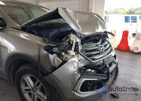 2018 Hyundai Santa Fe Sport 2.4L z USA, uszkodzony, nr VIN 5NMZT3LB0JH053313